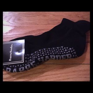 NWT- Barre Socks. Black ‘Barre Harder’